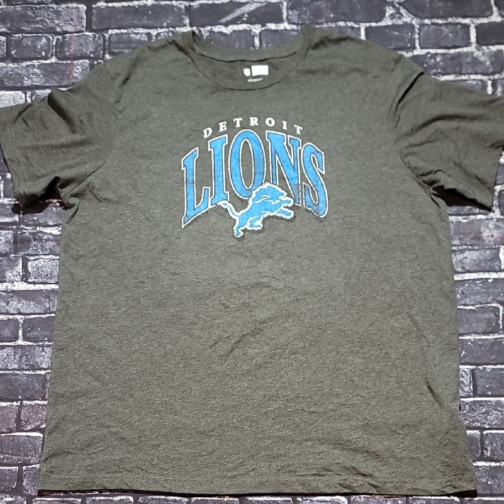 Detroit LIONS shirt Size 2xL